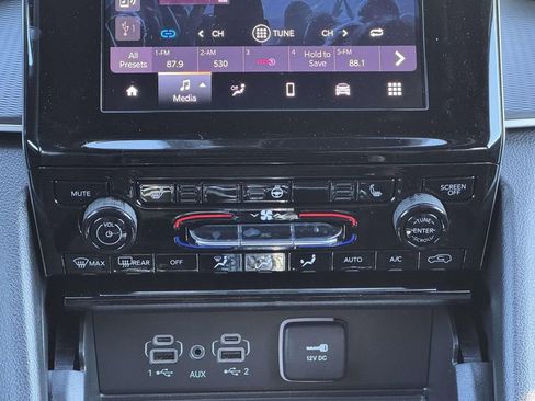 New 2025 Jeep Grand Cherokee L Altitude image 20