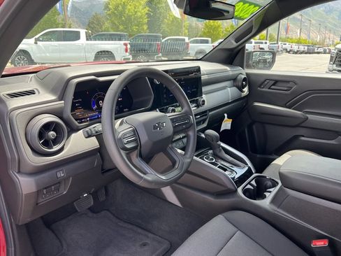 Used 2026 Chevrolet Colorado Trail Boss AWD/4WD image 25
