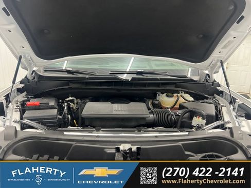 Used 2025 GMC Yukon XL Denali AWD/4WD image 16