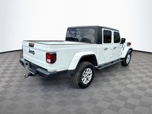 Used 2023 Jeep Gladiator Sport AWD/4WD image 6