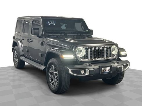 Used 2025 Jeep Wrangler Unlimited Sahara AWD/4WD image 1