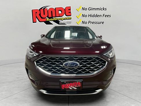 Used 2022 Ford Edge Titanium w/ Equipment Group 301A AWD/4WD image 9