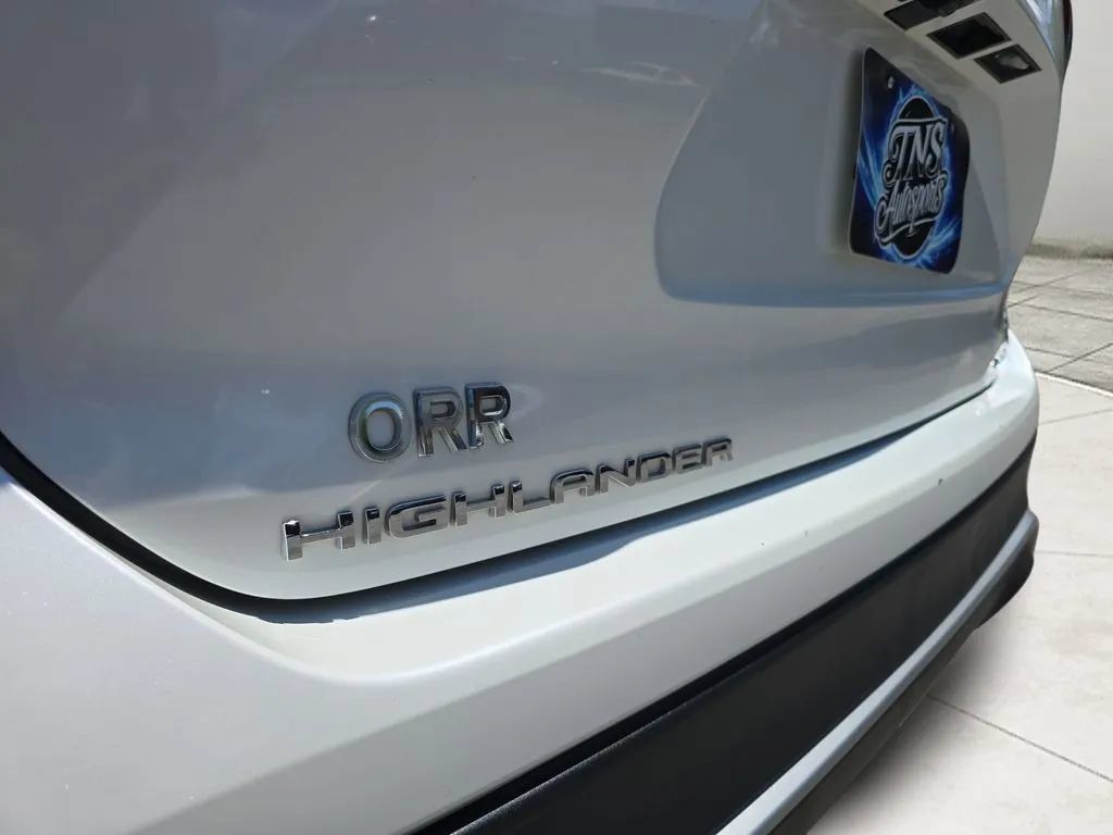 Used 2021 Toyota Highlander XSE AWD/4WD image 34