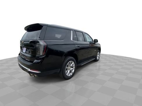 Used 2025 Chevrolet Tahoe Premier AWD/4WD image 2