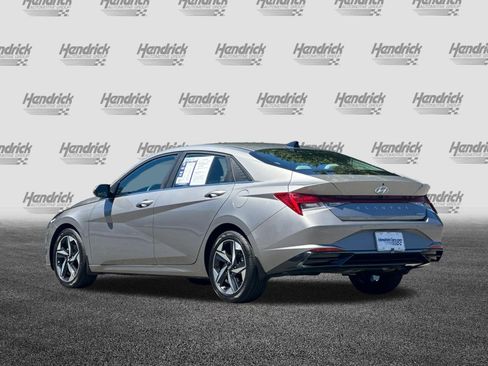 Used 2023 Hyundai Elantra Limited FWD image 7