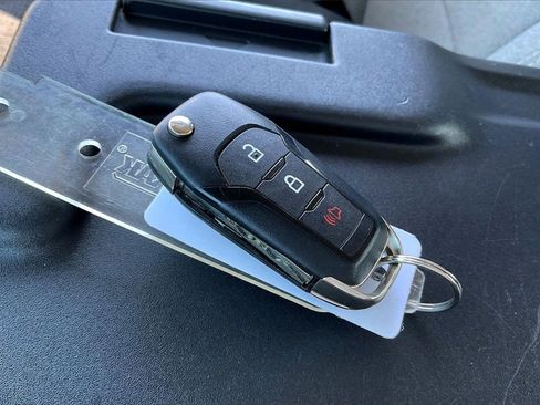 Used 2023 Ford F150 XLT w/ XTR Package image 10