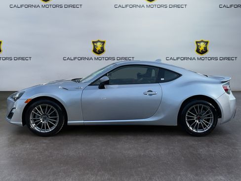 Used 2015 Scion FR-S RWD image 8