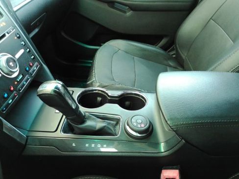 Used 2016 Ford Explorer Limited w/ Equipment Group 303A image 42