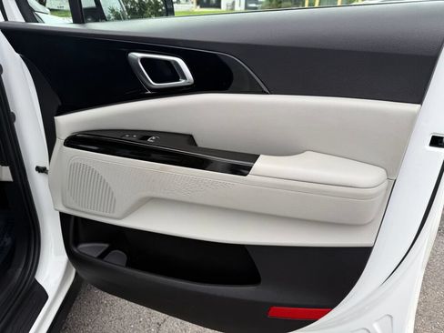 Used 2023 Kia Carnival SX FWD image 29