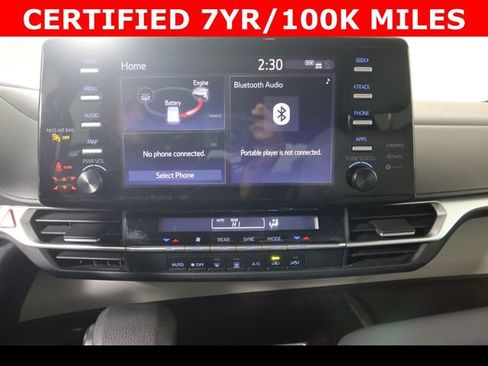 Used 2024 Toyota Sienna LE image 23