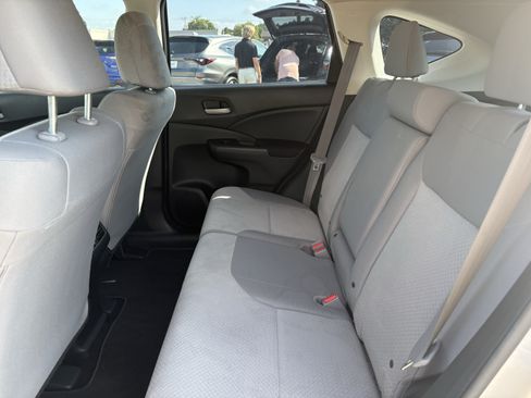 Used 2016 Honda CR-V LX image 5