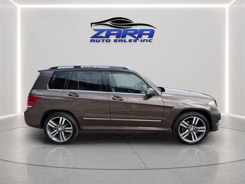 Used 2015 Mercedes-Benz GLK 350 4MATIC image 8