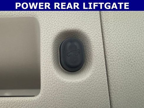 Used 2017 GMC Yukon Denali image 39