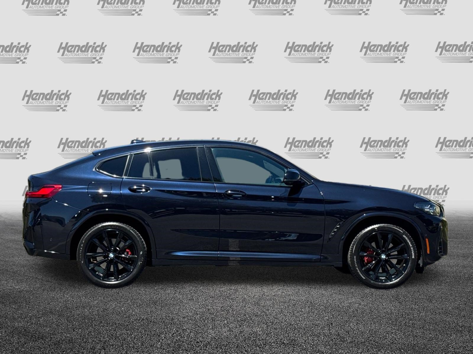 Certified 2024 BMW X4 M40i w/ Premium Package AWD/4WD image 3