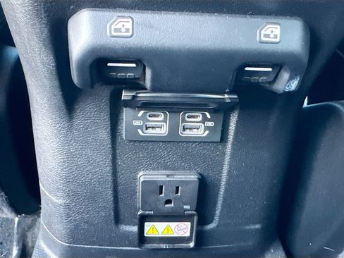 Used 2023 Jeep Wrangler Unlimited Sahara w/ Cold Weather Group AWD/4WD image 29