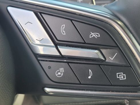 Used 2025 Buick Enclave Sport Touring FWD image 22
