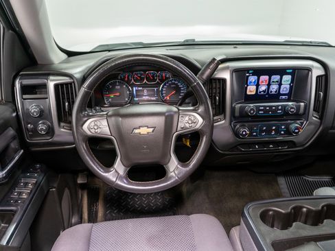 Used 2017 Chevrolet Silverado 1500 LT AWD/4WD image 12