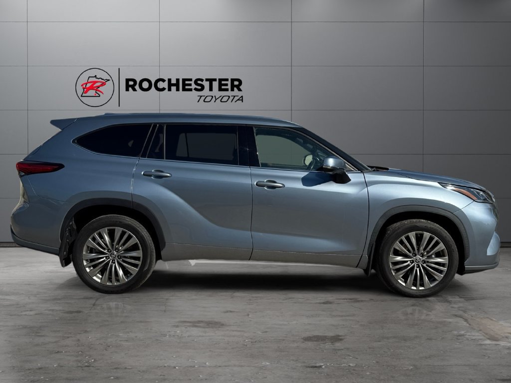 Certified 2020 Toyota Highlander Platinum AWD/4WD image 6