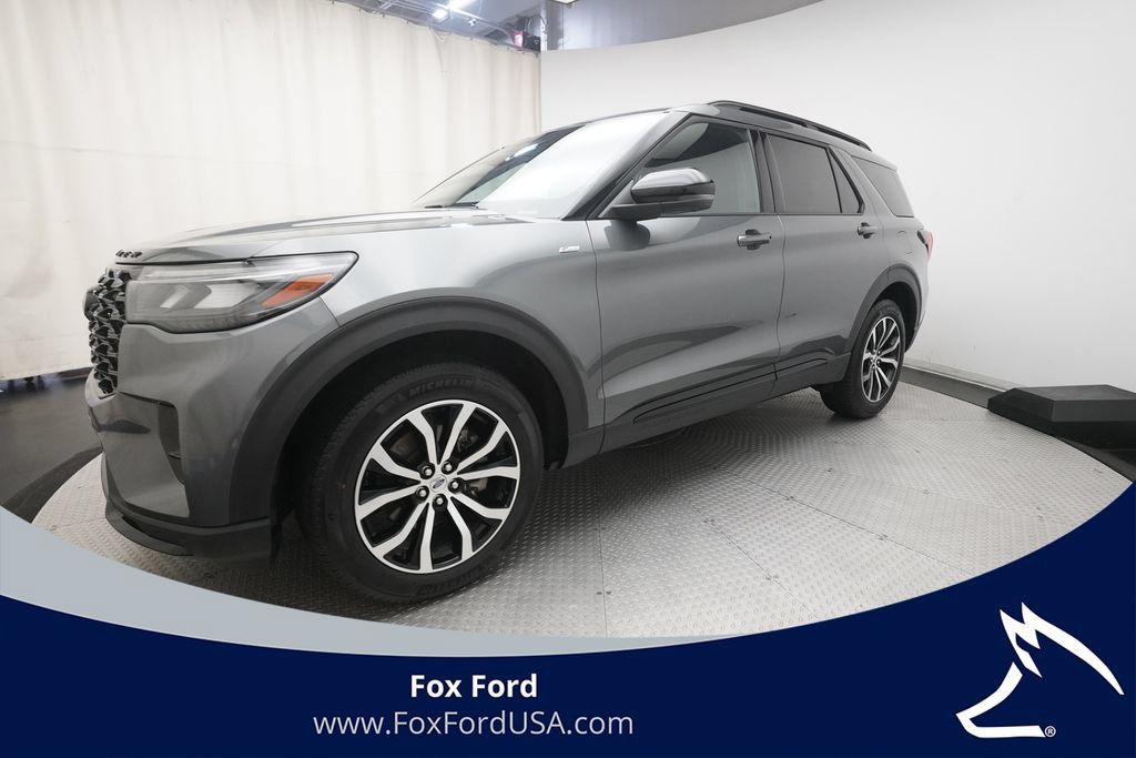 Used 2026 Ford Explorer ST-Line AWD/4WD image 1
