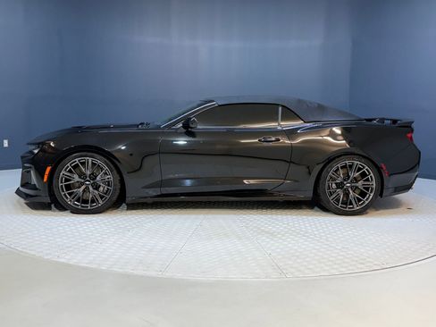 Used 2017 Chevrolet Camaro ZL1 image 2