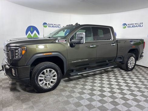 Used 2022 GMC Sierra 3500 Denali w/ Denali Ultimate Package image 3