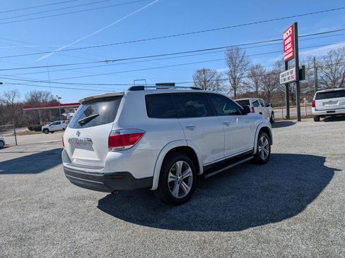 Used 2013 Toyota Highlander Limited image 7