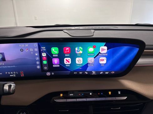 Used 2026 Buick Enclave Preferred w/ Power Package image 42