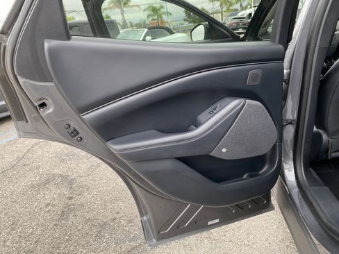 Used 2021 Ford Mustang Mach-E Premium image 21