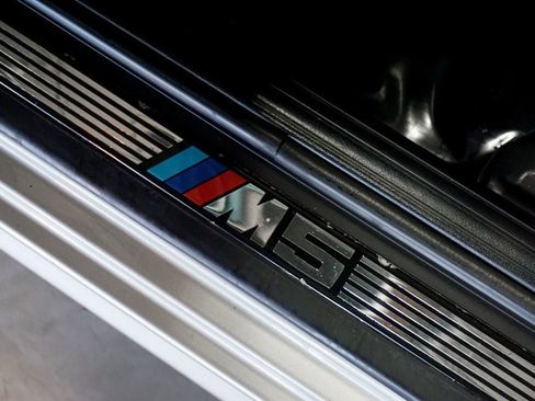Used 2002 BMW M5 RWD image 69