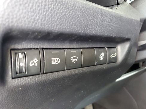Used 2021 Toyota RAV4 XLE Premium FWD image 20