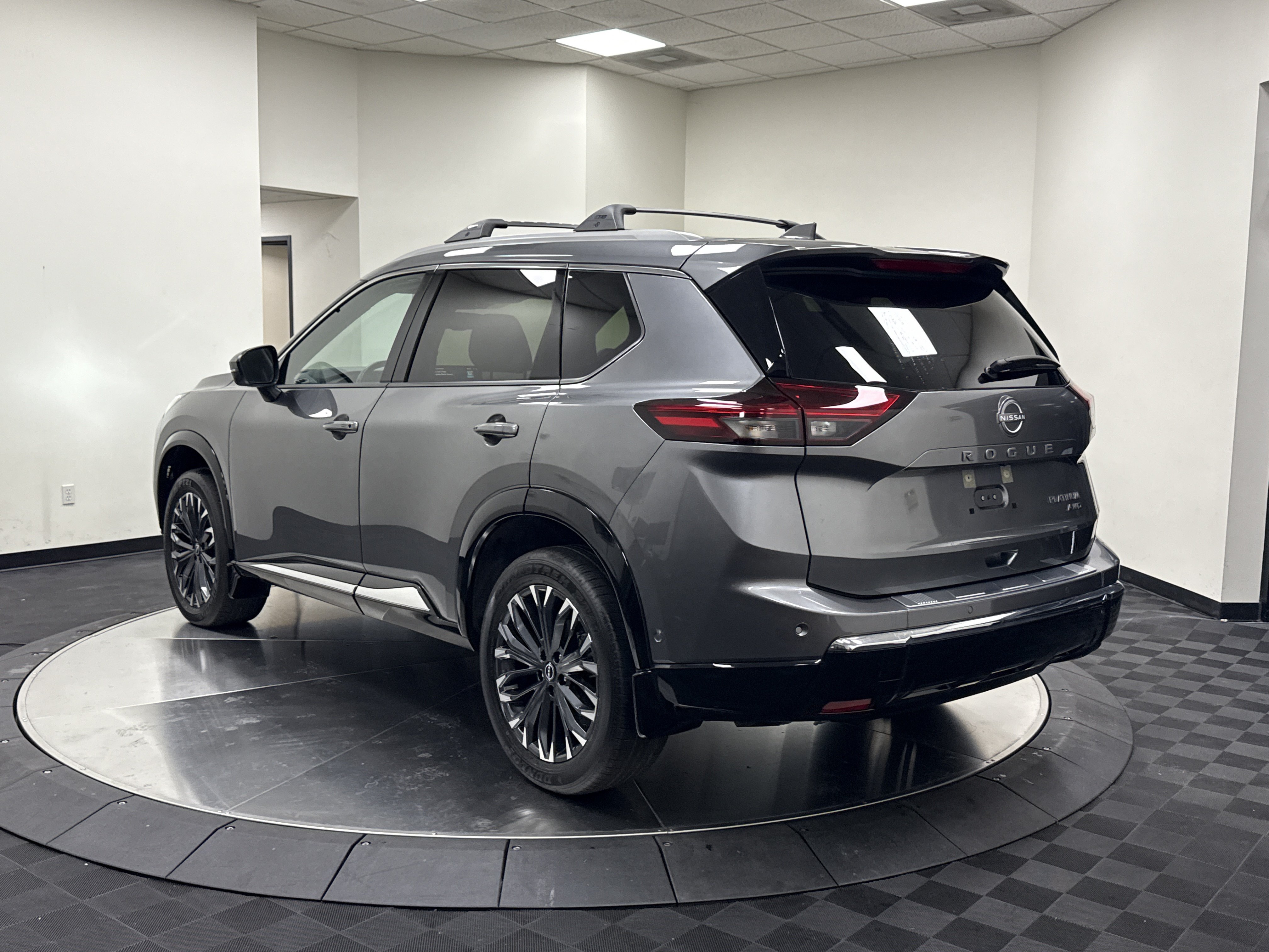 Used 2026 Nissan Rogue Platinum w/ Platinum Premium Package AWD/4WD image 6