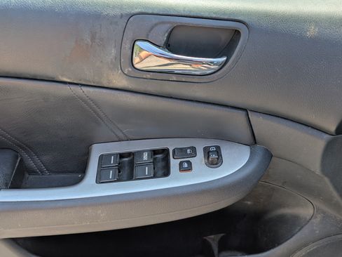 Used 2003 Honda Accord EX image 11
