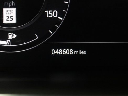 Used 2020 Land Rover Range Rover HSE image 23