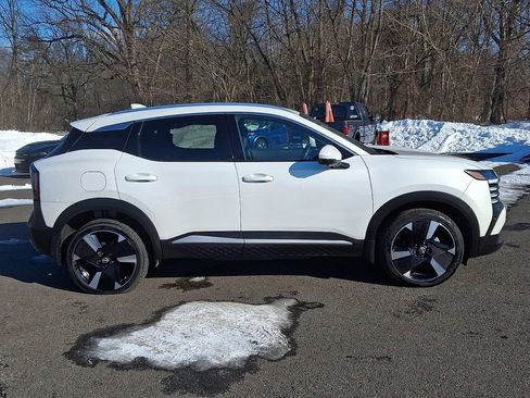 Certified 2025 Nissan Kicks SR w/ SR Premium Package image 7