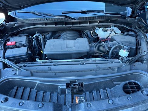 Used 2025 Chevrolet Suburban High Country image 23