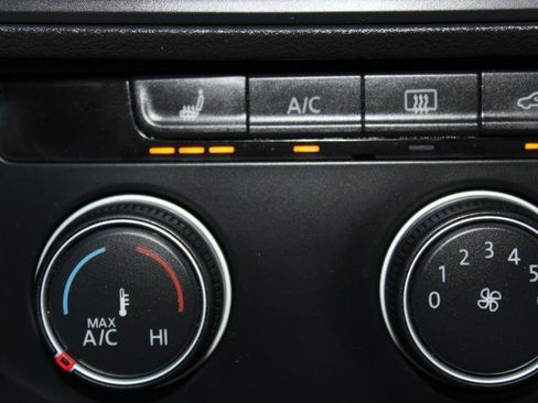 Used 2024 Volkswagen Jetta Sport FWD image 28
