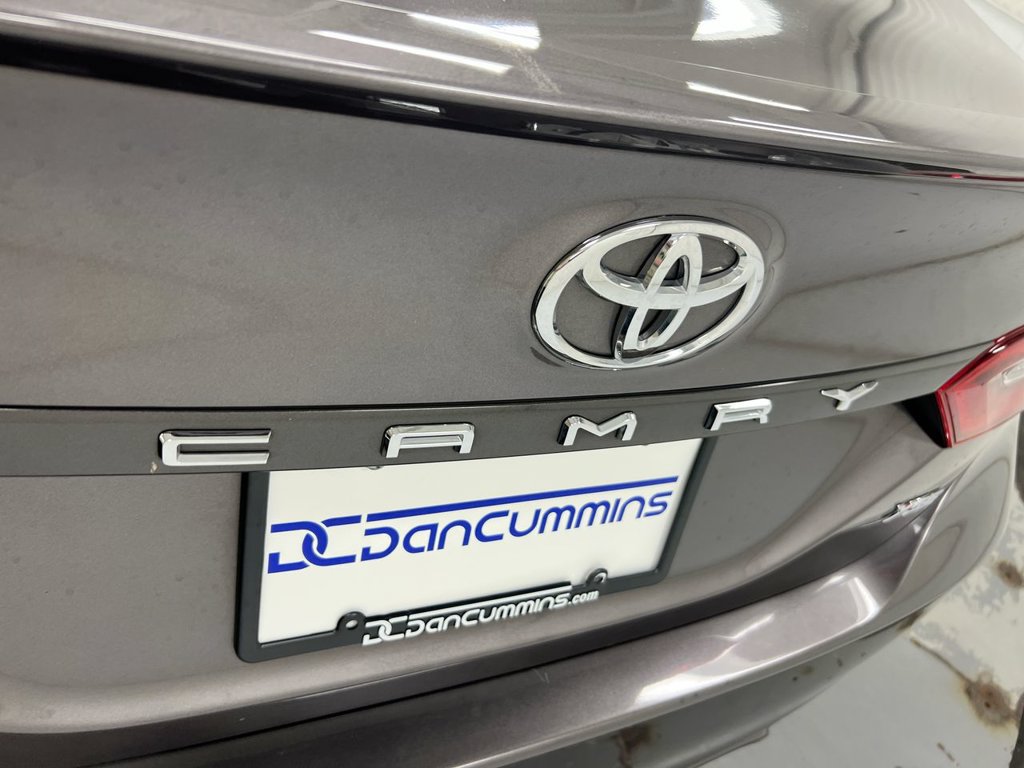 Used 2024 Toyota Camry XSE FWD image 25