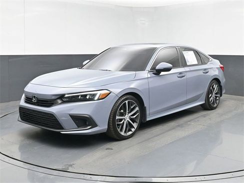 Used 2022 Honda Civic Touring image 5