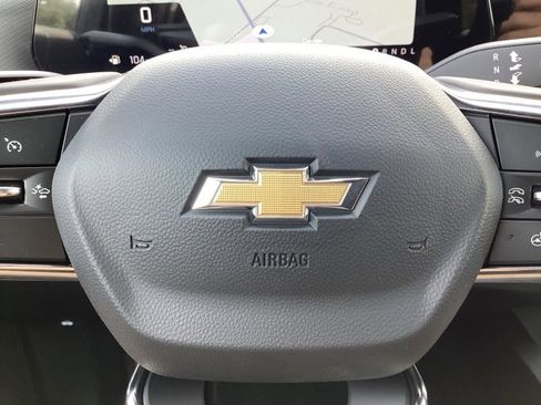 New 2026 Chevrolet Equinox LT w/ Convenience Package II image 31