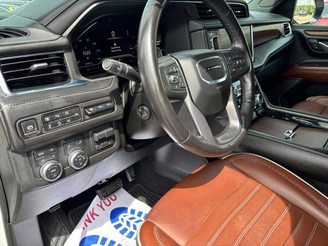 Certified 2023 GMC Yukon XL Denali Ultimate AWD/4WD image 15