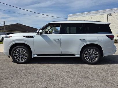 New 2026 INFINITI QX80 Luxe