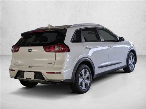 Used 2018 Kia Niro LX image 5