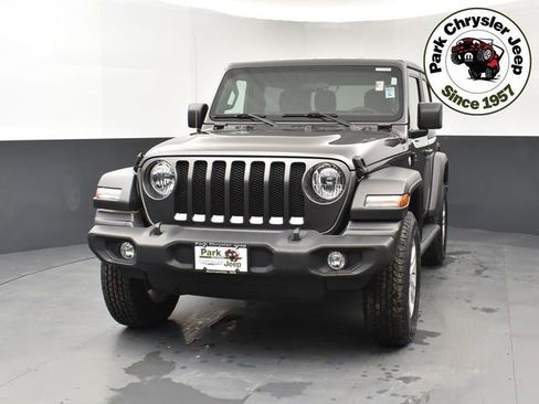 Used 2021 Jeep Wrangler Sport S image 2