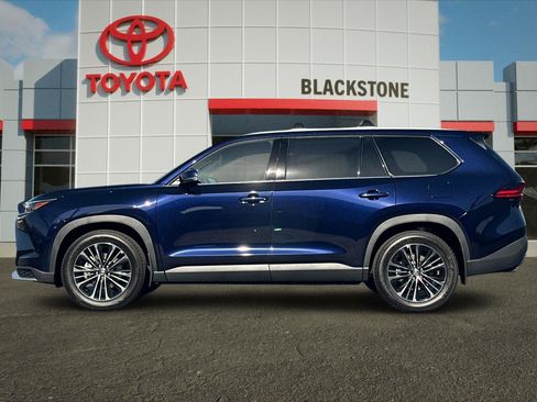 Certified 2026 Toyota Grand Highlander AWD Hybrid image 6