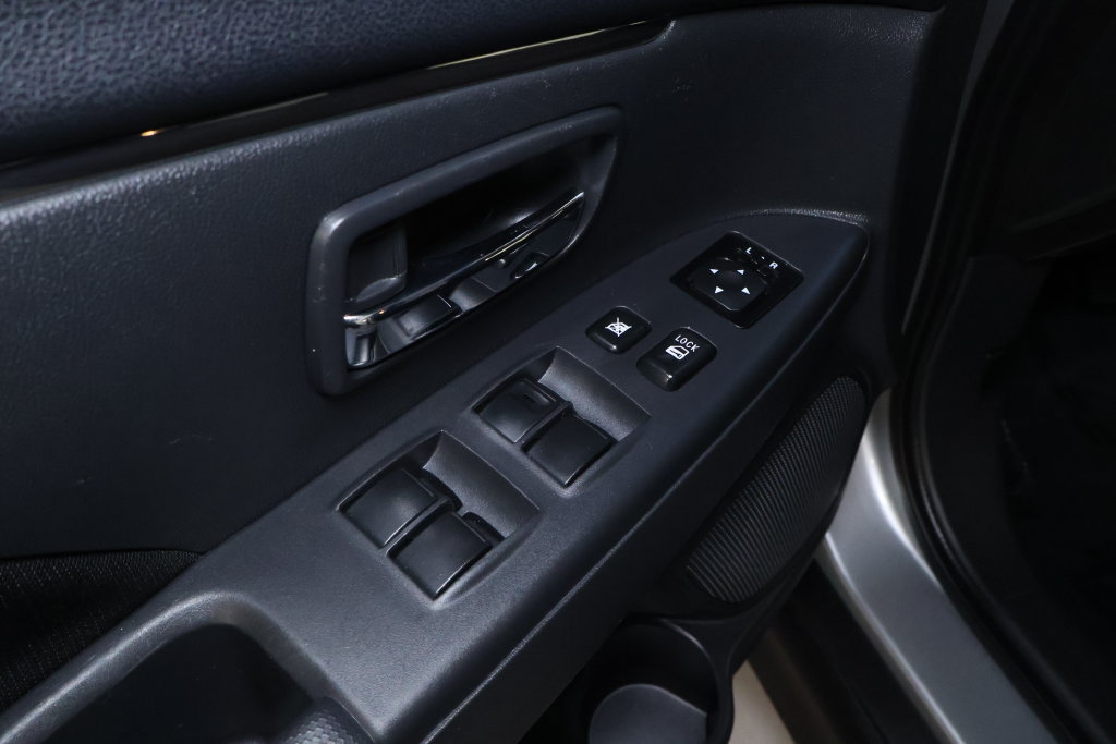 Used 2025 Mitsubishi Outlander Sport AWD image 12