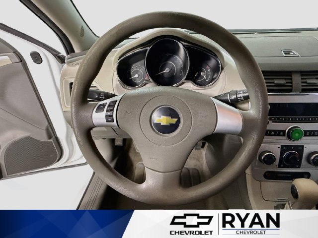 Used 2011 Chevrolet Malibu LS FWD image 11