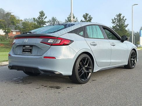 Used 2024 Honda Civic Sport image 3