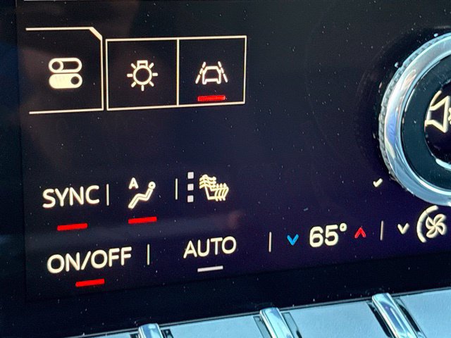 New 2027 GMC Terrain AT4 w/ Technology Package II AWD/4WD image 9