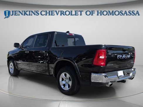 Used 2025 RAM 1500 Big Horn AWD/4WD image 7