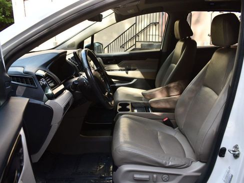 Used 2019 Honda Odyssey Elite image 18